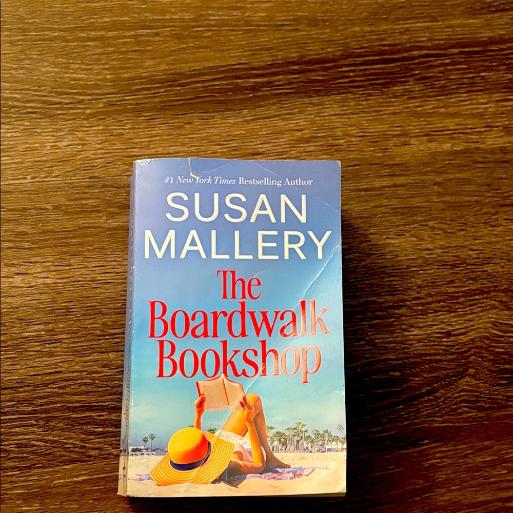 The Boardwalk Bookshop by Susan Mallery
